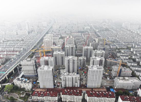 彭一住宅小区旧住房拆除重建工程正进行内外墙装饰预计今年下半年竣工验收(图3)
