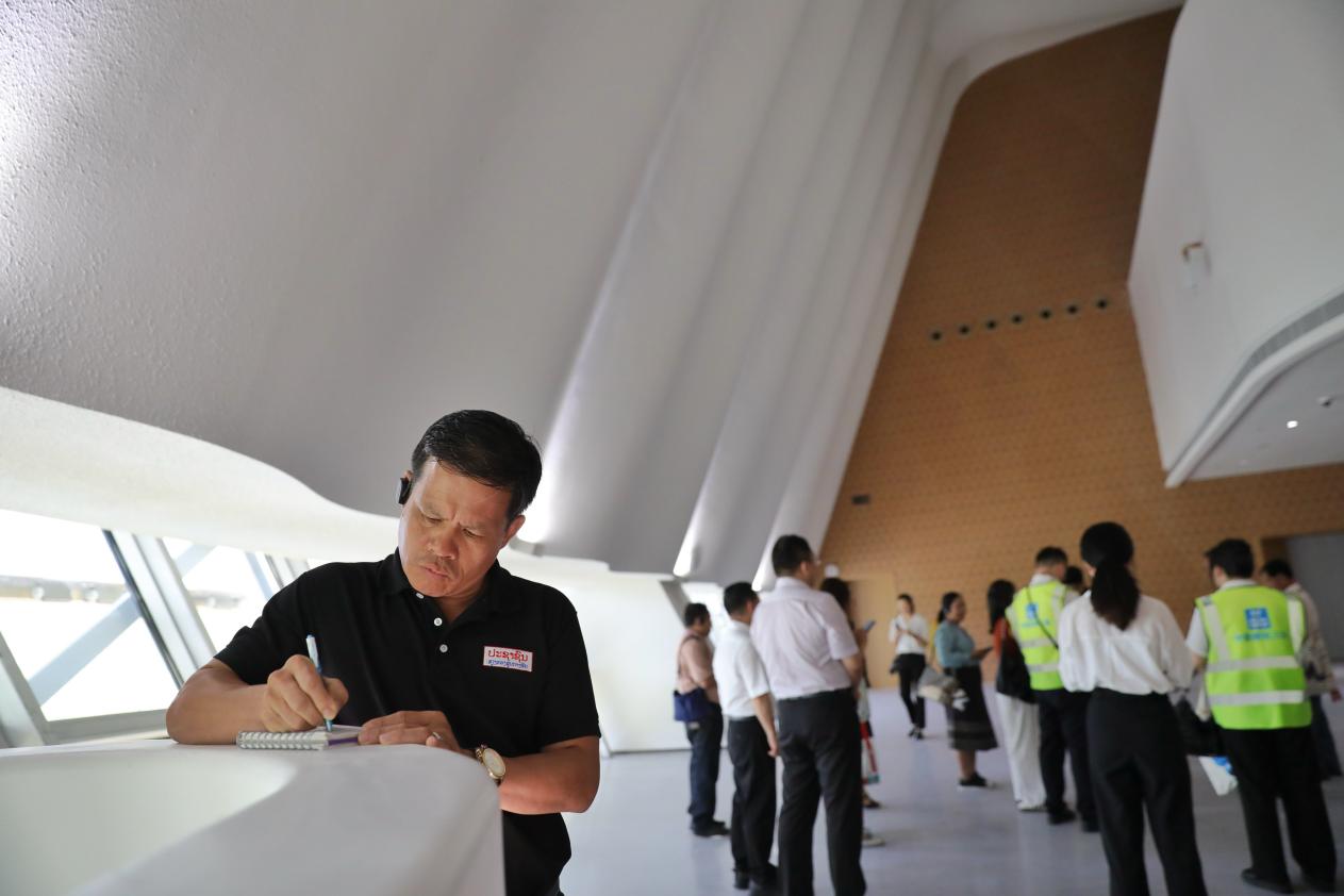 亚洲媒体考察团走进金沙演艺综合体：“见证一场穿越时空的建筑艺术盛宴”(图2)
