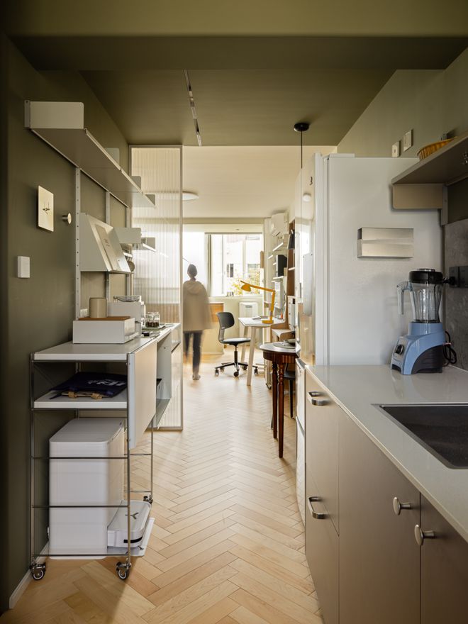 kaiyun：30㎡长条户型靠日式工艺让独居女生过上“隐士生活”(图9)