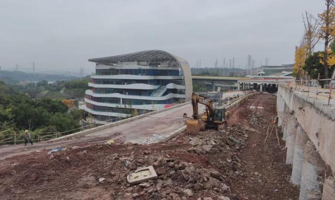 重庆园博园神秘地标建筑建成多年仍未投入使用现场野草丛生(图16)