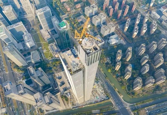 4166米！中建四局刷新南京天际线！(图1)