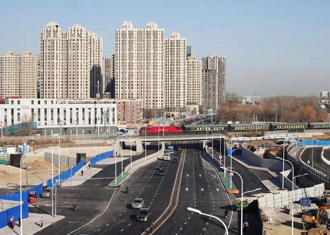 kaiyun网站：北京城市副中心站枢纽主体基本完工多条配套城市道路开通(图2)