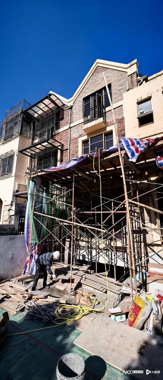 惠州一小区业主擅建阳台引邻居担忧街道责令拆除违建(图1)