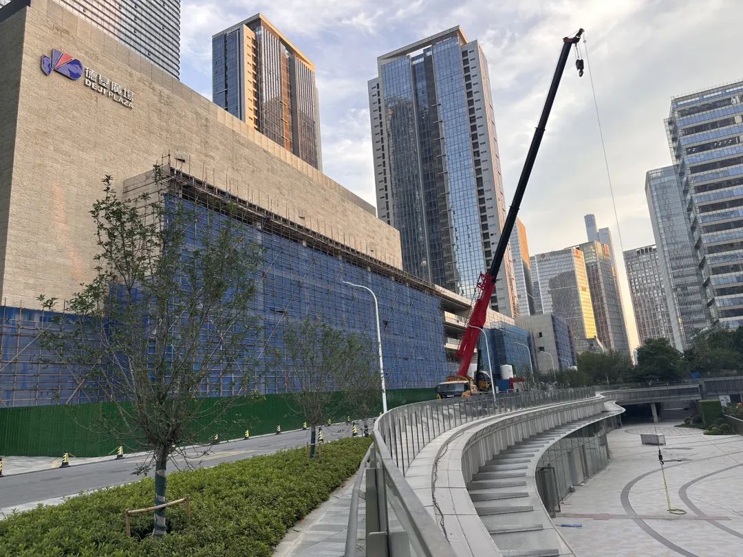 kaiyun：外立面正在拆除重建！苦等10多年南京地标商业终于又动了(图7)