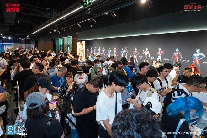 数十万00后涌入上海！黄浦这个区域搜索量上涨超800%你来“轧闹猛”了吗？(图7)