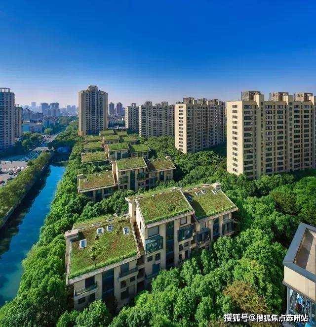 中鹰黑森林首页网站-中鹰黑森林售楼处电话-楼盘详情-交房时间-地址-最新房价户型图-小区环境-楼盘详情-交房时间-周边配套-售楼处电话(图2)