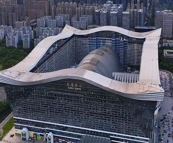亚洲最大单体建筑竟被P成棺材？成都环球中心的造型争议炸锅了(图2)