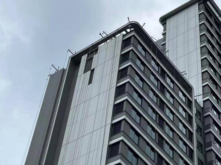 kaiyun网站：离交房越来越近香港置地上海某豪宅小区遭业主投诉房管局人士：已了解相关问题并与开发商联系沟通(图1)