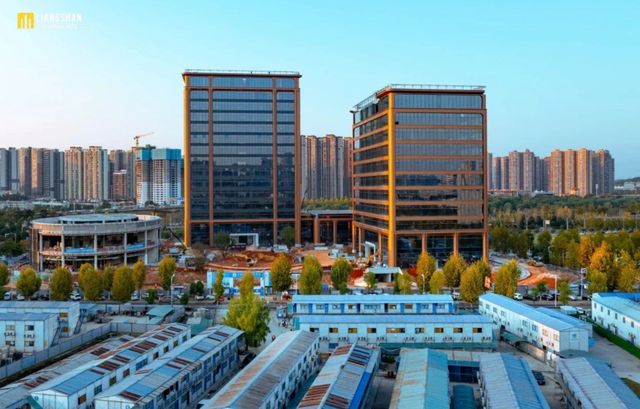 kaiyun网站：斥资12亿！深圳第一大民企的湖南总部大楼！土豪金配色！(图3)