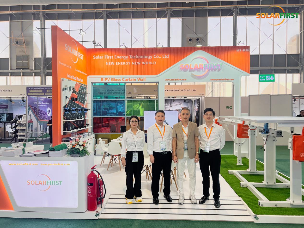 聚焦中东光伏市场晶晟集团携全场景方案闪耀利雅得(图1)