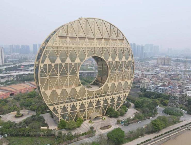 kaiyun入口：造价10亿地标136亿起拍!广州圆大厦第三次上架找买家(图2)