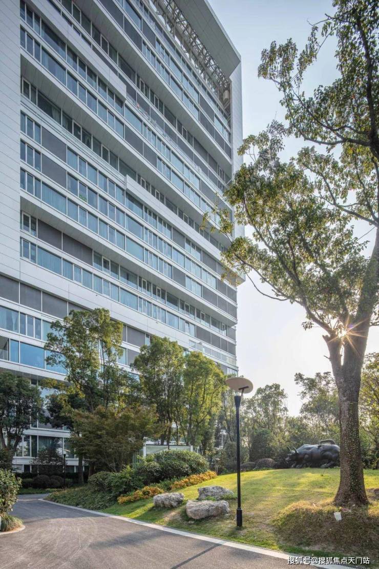 中鹰黑森林(售楼处)网站-中鹰黑森林销售中心(营销中心)-欢迎您-小区环境-户型-价格-地址配套售楼处电话-交房时间(图20)