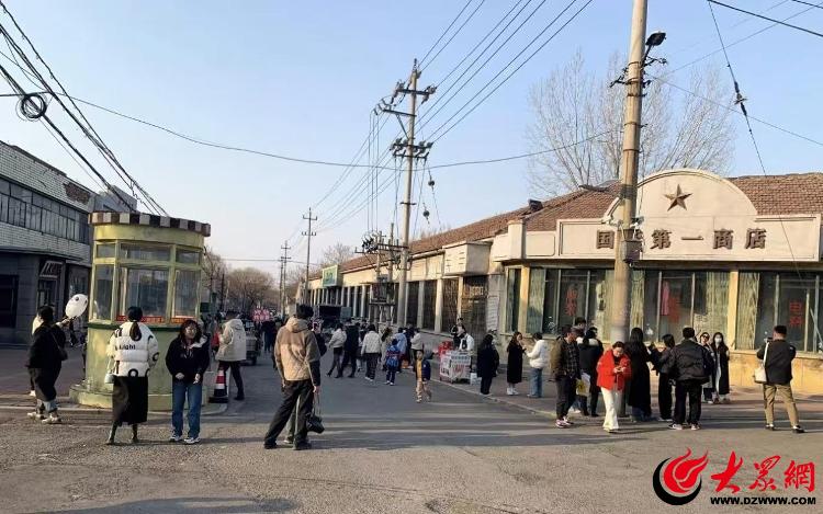 kaiyun：坊茨小镇：百年遗产的守护与新生(图6)