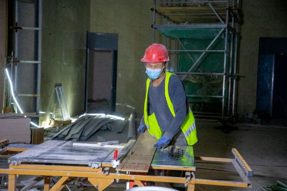 kaiyun网站：精河县文体中心、文博中心建设进入收官冲刺阶段(图2)