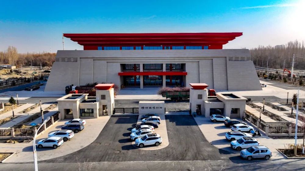 kaiyun网站：精河县文体中心、文博中心建设进入收官冲刺阶段(图4)