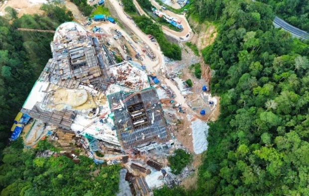 kaiyun网站：放弃铁饭碗他把冷门生意做到全球行业寒冬却年入30亿(图11)